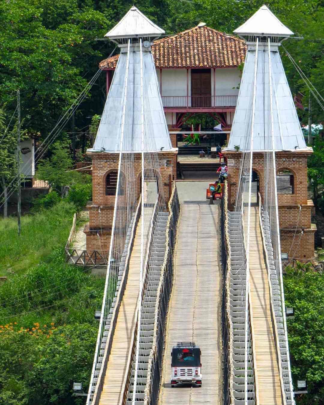 Puente de Occidente