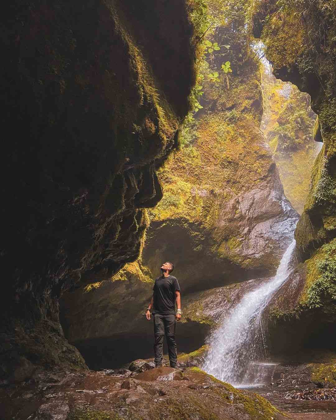 Cueva Guácharos Jardín Colombia