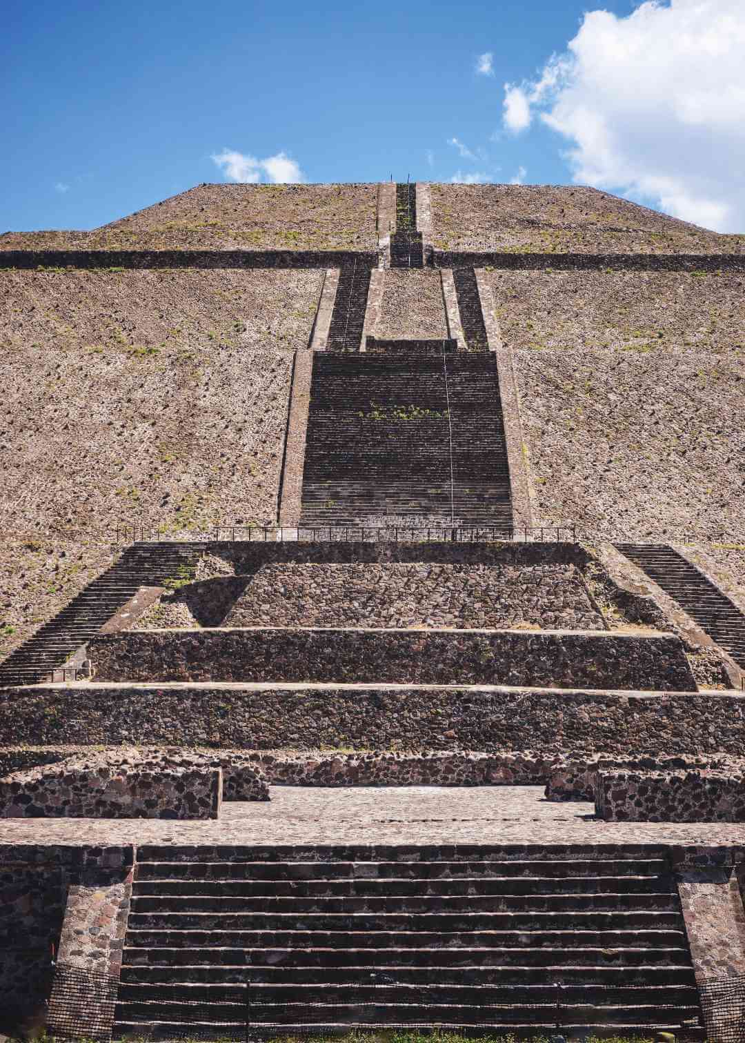 Pirámide del Sol en México
