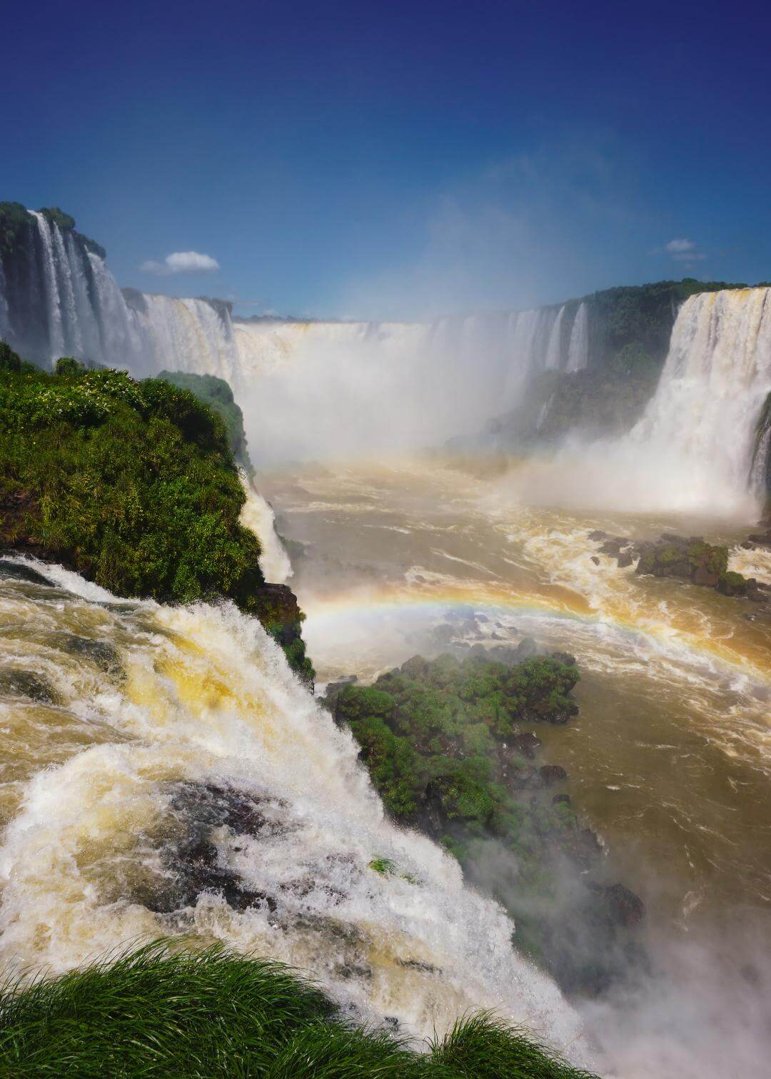 Garganta del diablo vista desde el lado de Brasil