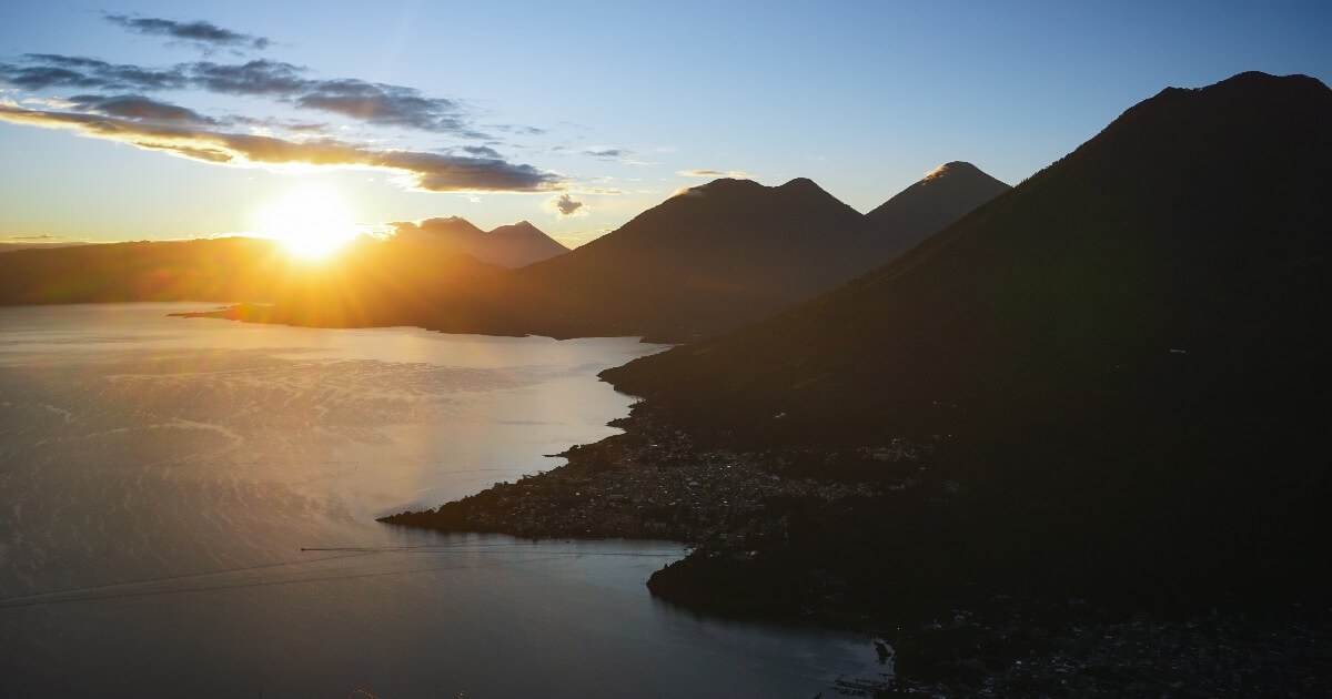 Lago Atitlán visto desde la Nariz del Indio