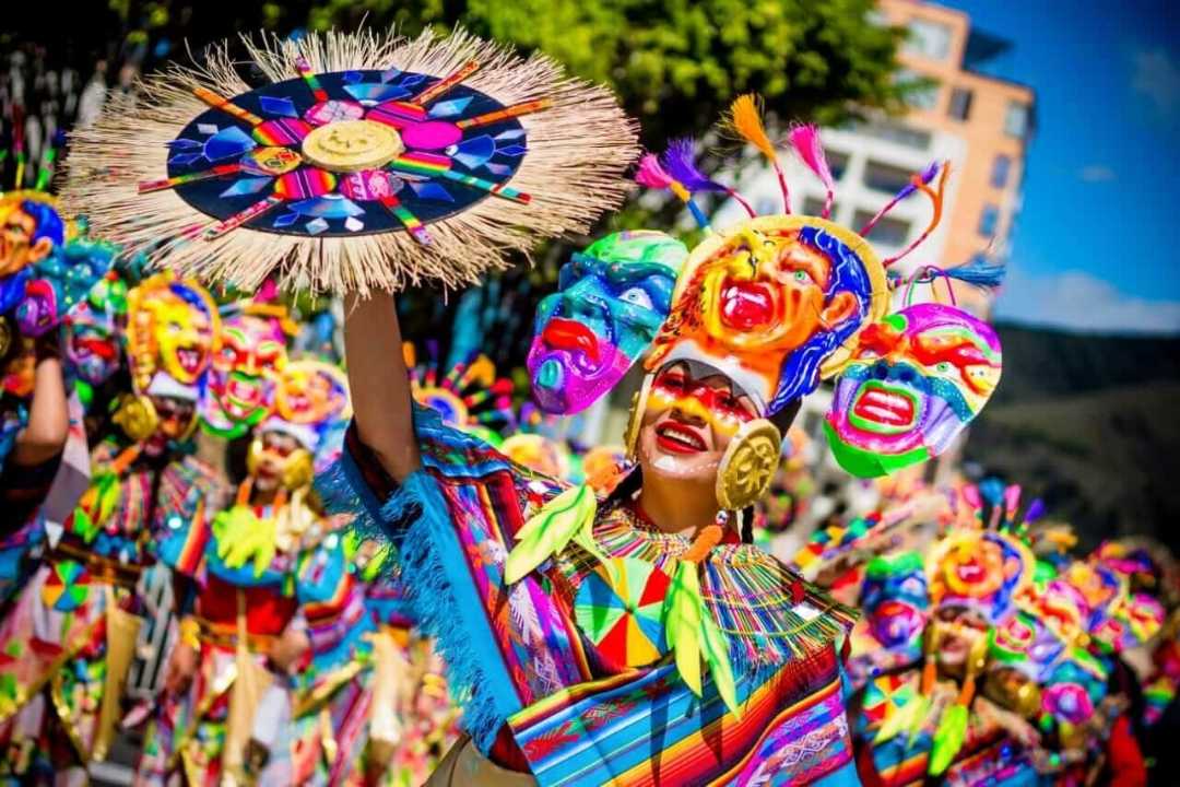 Viaje Carnaval Negros y Blancos 2025