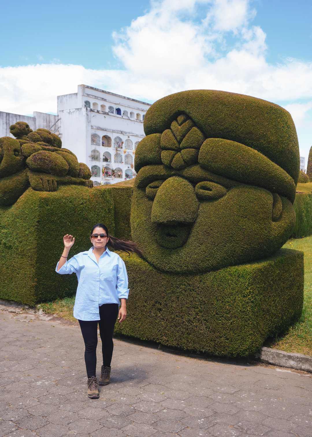 Diana en el Cementerio de Tulcan Ecuador