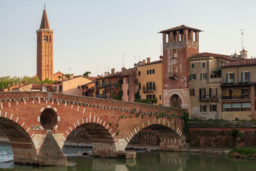 Puente Pietra Verona