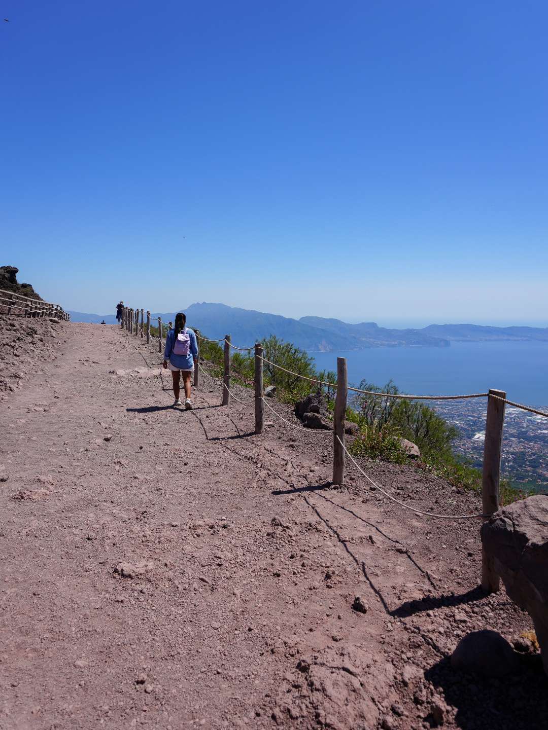 Sendero al crater del Vesubio