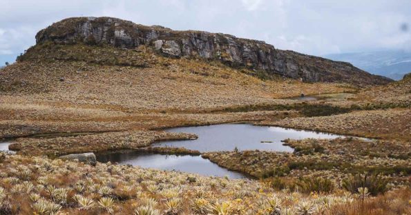 Caminos y senderos cerca de Bogotá
